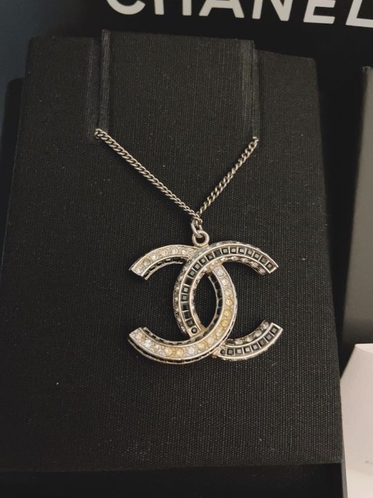 （🎉已售）全配專櫃正品✨香奈兒Chanel雙C logo經典黑金雙色拼色水鑽鏈帶造型長短兩用頸鍊/項鍊CHANEL