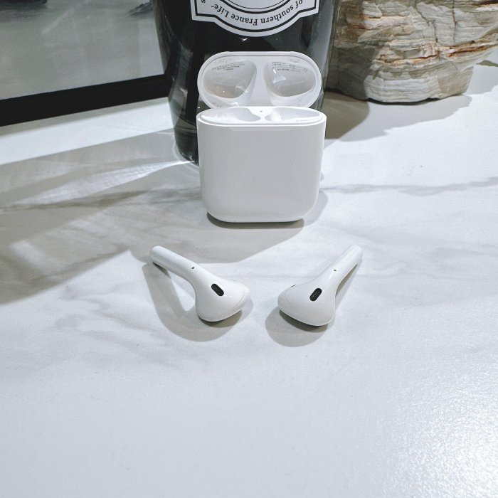 拆賣原廠台灣公司貨 AirPods 二代 2代 二手左耳 充電盒 右耳 九成新 蘋果藍芽耳機 參考 Pro