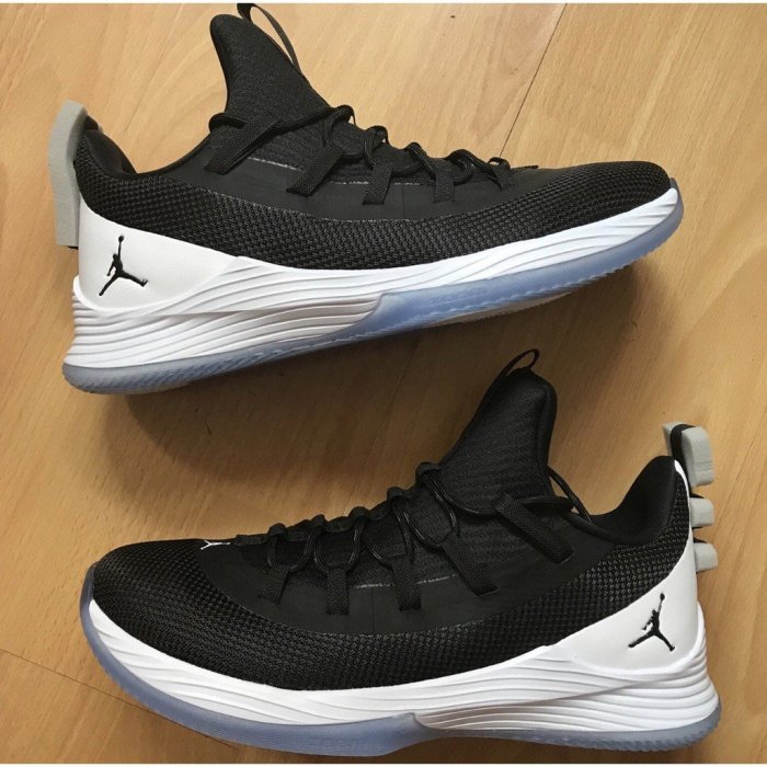 酷E潮鞋店】Air Jordan Ultra Fly Low 黑白休閒運動籃球AH811