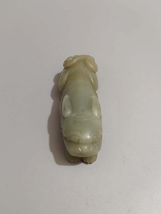 嚴選鄉村珍藏百年老和田玉貔貅手把件，玉質精純細膩，小品相完美無瑕老