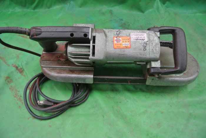 日本 HITACHI 日立 CB10VA 攜帶型線鋸機 / 手提式帶鋸機 (中古/可議價)