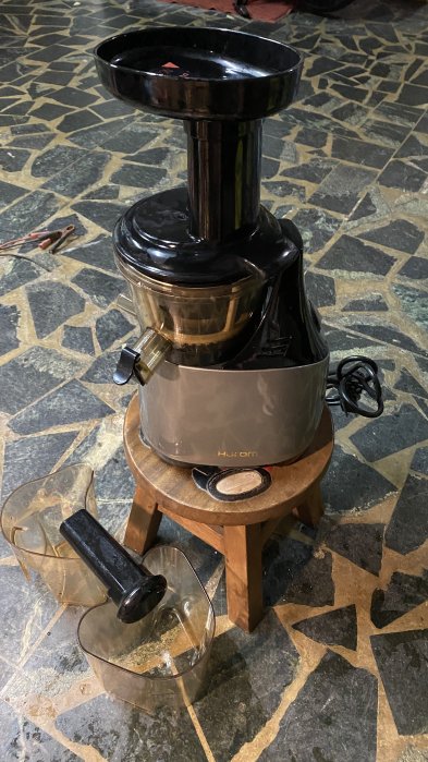 韓國HUROM 慢磨蔬果機 （二手良品）