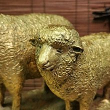 富永直樹金工作品《金羊》 帶木箱鑒定書純銅鎏金箔富永直樹『 金羊