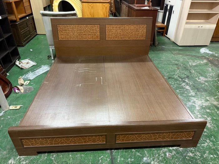 【東鼎二手家具】木紋色雙人加大六尺實木床架組*#11405301*床底*床板*床架*床頭*床組*寢具*加大床組*實木床組