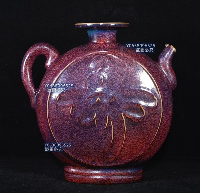 宋钧窑官字款玫瑰紫釉福寿扁壶，高24.5×23.5厘米3001009 鈞窯汝瓷官窯