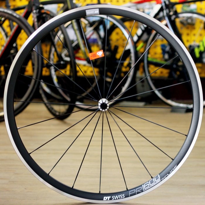 fcr 105組 dtswiss pr1600 Amazon.com : DT SWISS PR 1600 Spline 23 Road Wheels : Sports