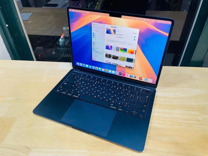 台中 保固2026/1/10 MacBook Air 13吋 M3 16G 512G 黑色 蘋果電腦 A3113