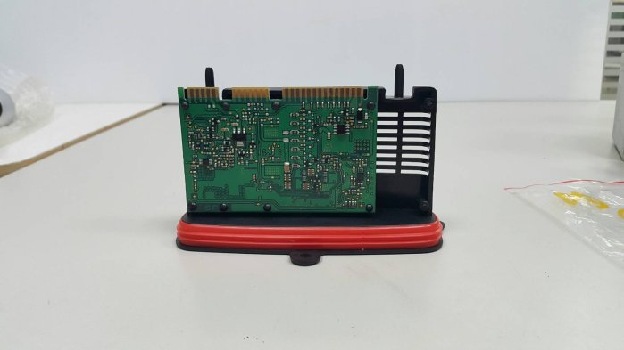 BMW F10 F11 F18 2012- HID 大燈控制器 穩壓器 安定器 模組 控制器 驅動裝置 (無自動轉向) 63117355073