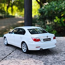 模型車仿真模型車1:18京商KYOSHO 原廠寶馬5系轎車BMW E60 545i 汽車