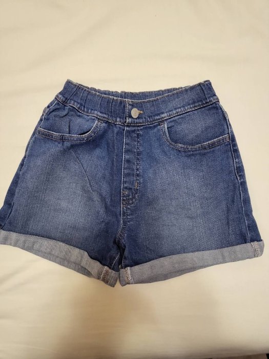 UniQlo牛仔短褲