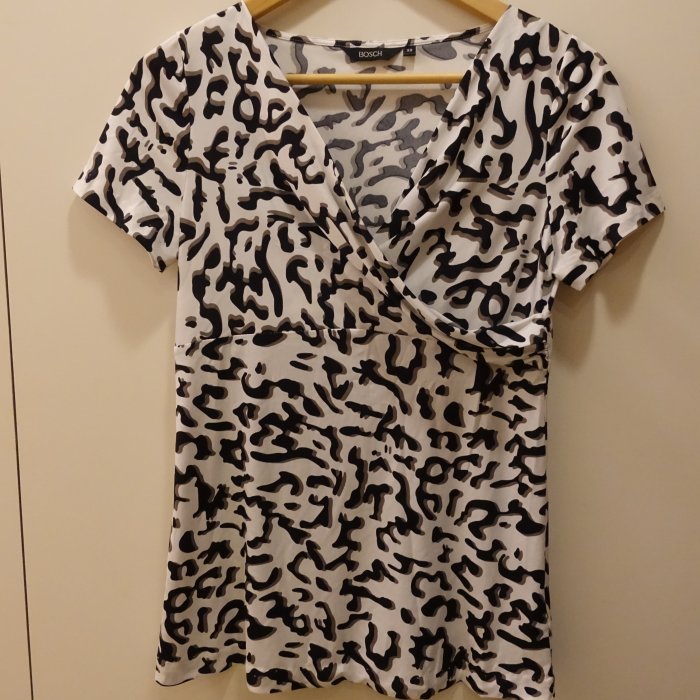 中古專櫃正品 Bosch女裝短袖上衣 尺寸38臺灣製