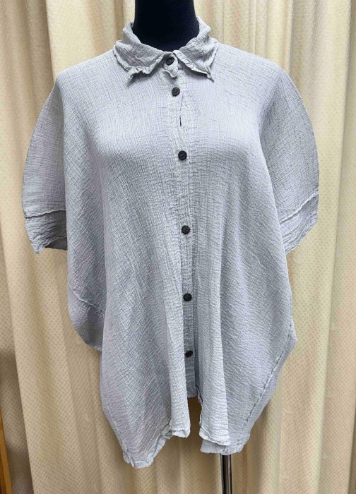 三宅一生 ISSEY MIYAKE me