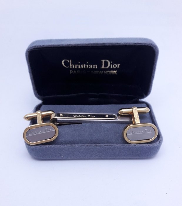 【Vivian 二手物】Dior( christian dior) 迪奧金色領帶夾+方形Dio袖扣