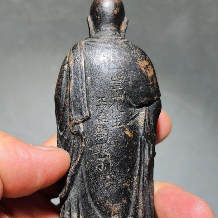清代老銅羅漢像，高14.5公分，重358克，包漿自然雕工細膩，嚴選推薦