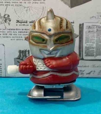 【震撼精品百貨】Ultraman 鹹蛋超人~發條玩具-抬手#75662
