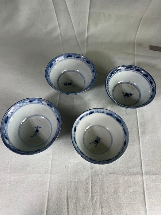 染付 纏枝花卉文 茶杯 4客セット 在銘 中国古陶磁 アンティーク 青花茶杯古陶瓷纏枝花卉紋客組有款| Yahoo拍賣