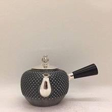 日本金工名家 光南作 純銀細手製 釜形霰打出 蕾摘横手茶壺 煎茶道具 箱