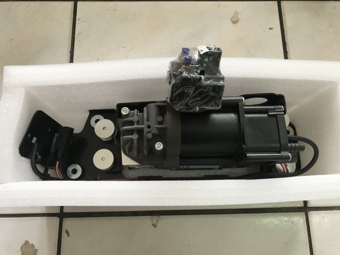 避震器幫浦 空氣彈簧幫浦 打氣幫浦 BMW F01 F02 F07 F11