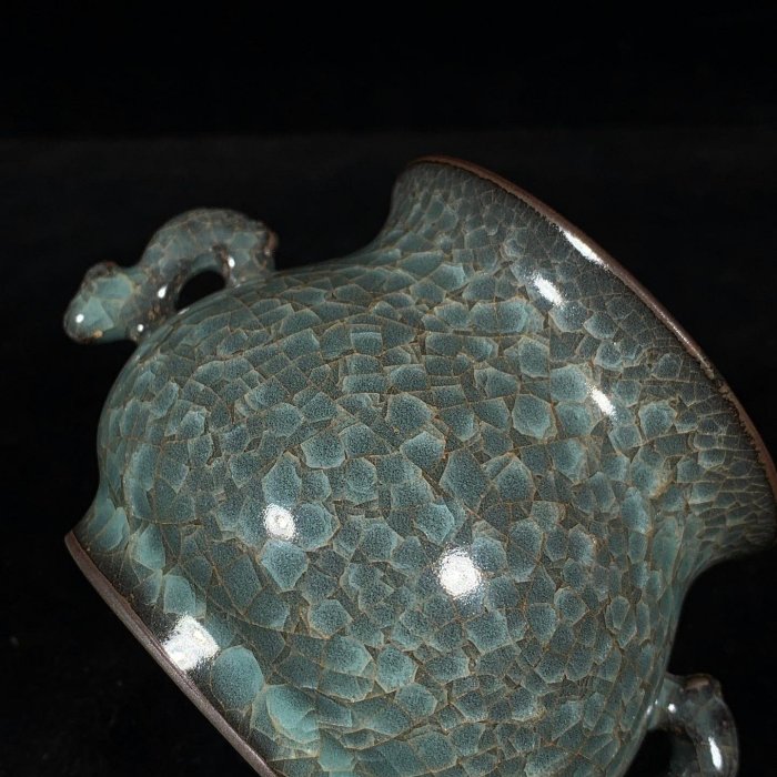 宋官窯冰裂紋雙耳爐，高7.5直徑12cm，200341 瓷器官窯汝窯【古雲