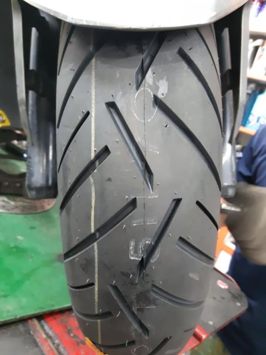 欣輪車業 馬牌 小馬胎 110/70-12 47P 前輪裝2200元 現胎
