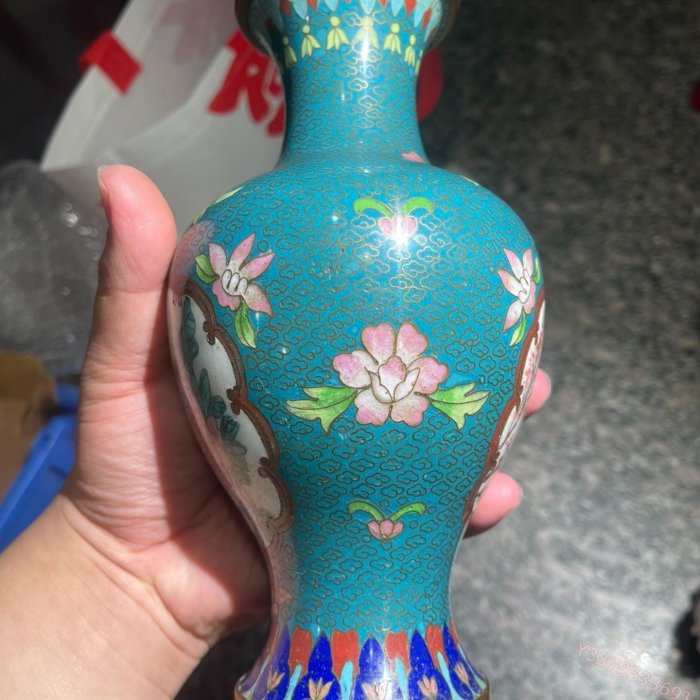 口創匯時期銅胎畫琺瑯景泰藍開窗人物花瓶雙工藝掐絲及開窗繪畫工藝精美