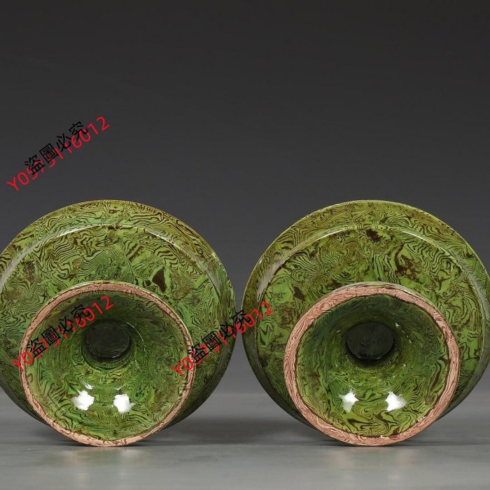 舊藏唐鞏縣窯絞胎綠釉高足托盤一對規格：高5.8公分口徑12公分21239