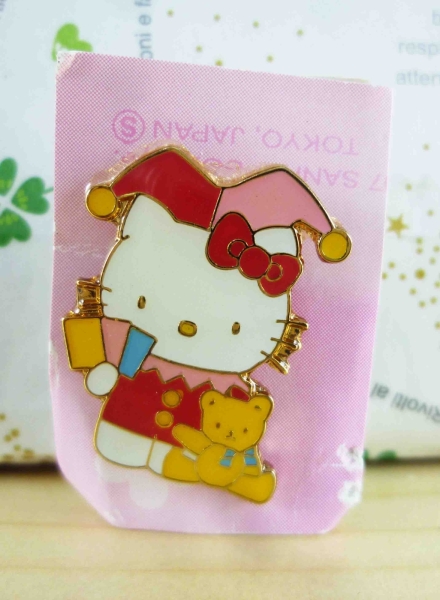 【震撼精品百貨】Hello Kitty 凱蒂貓~KITTY造型徽章-小丑變魔術