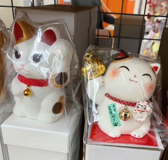 ＊日式雜貨館＊ 日本新年限定 招財貓擺飾 日本擺飾 招福招財貓 居家裝飾 擺飾 貓咪擺飾 馬年擺飾 千萬兩招財貓