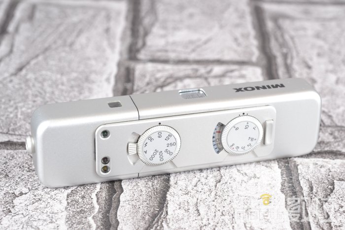 MINOX LX 15mm f3.5 スパイカメラ MINOX LX」を中心にミノックスの魅惑の周辺を紹介 男心を捉える