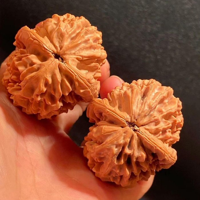 文玩核桃招財鼠核桃九層妖塔58.3g 粉紅皮| Yahoo拍賣