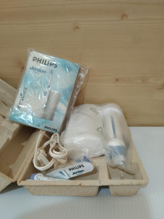 全新未使用的電動牙刷物超所值便宜出售