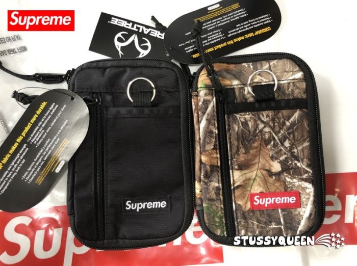 Supreme small zip pouch wallet 黒 Supreme FW19 Small Zip Pouch Review - Actually A Wallet