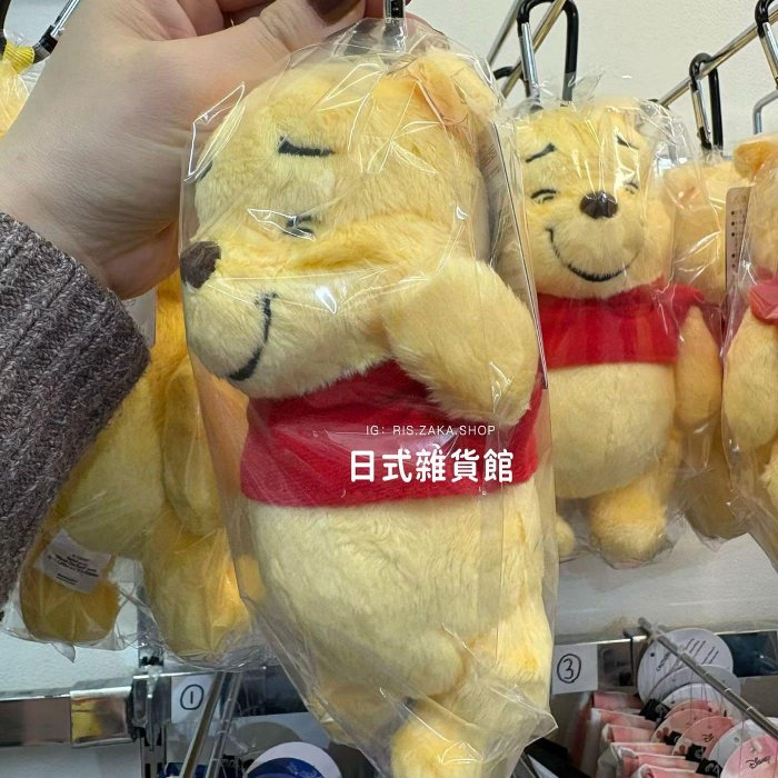 ＊日式雜貨館＊日本限定 東京迪士尼 Disney 小熊維尼 維尼 玩偶掛飾附摺疊購物袋 購物袋 造型購物袋 摺疊購物袋 造型拉鍊包掛飾 現貨