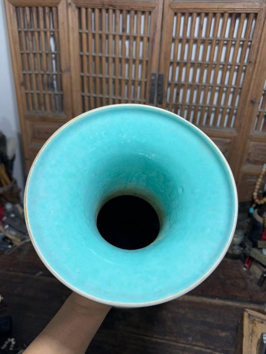 清代同治大清同治年制松石綠釉老瓷器，高61公分，做工精湛保存完好瓷質