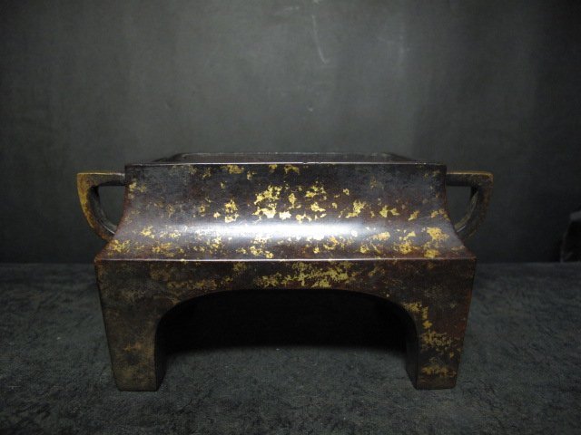 老銅雕◎ 軸耳方式四足撒金銅香爐【十弍樓款】 | Yahoo拍賣