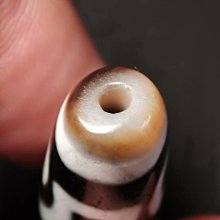 嚴選臺灣十字金剛六眼天珠，瑪瑙手工精心打造。適合收藏與運勢提升，小