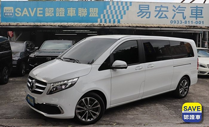 易宏SAVE 正2021年 BENZ 總代理V300d 電滑門 7人 跟車