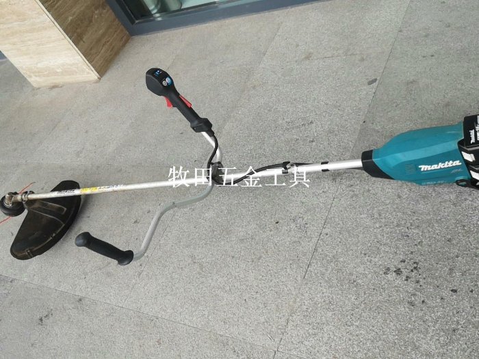 牧田DUR369＜18Vx2＞充電式割灌機演試機當二手機處理裸機價，如需電池充電器另議～牧田打草機雙18V無刷打草機，二