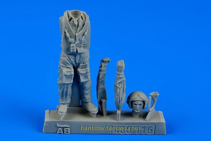 AEB480116蘇聯冷戰時期穿救生衣的飛行員1/48樹脂拼裝模型