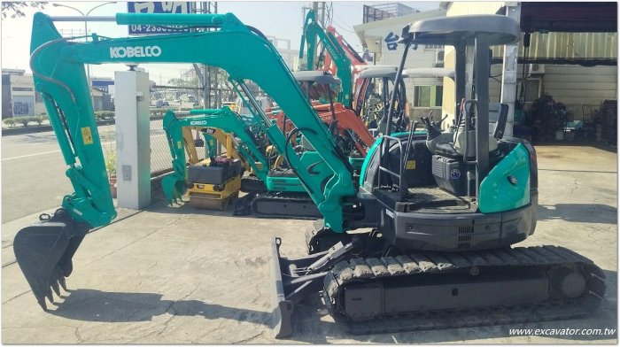 日本進口神戶製鋼KOBELCO建機SK50SR外匯中古迷你挖土機怪手挖掘機買賣庭院樹木移植園藝水電工程