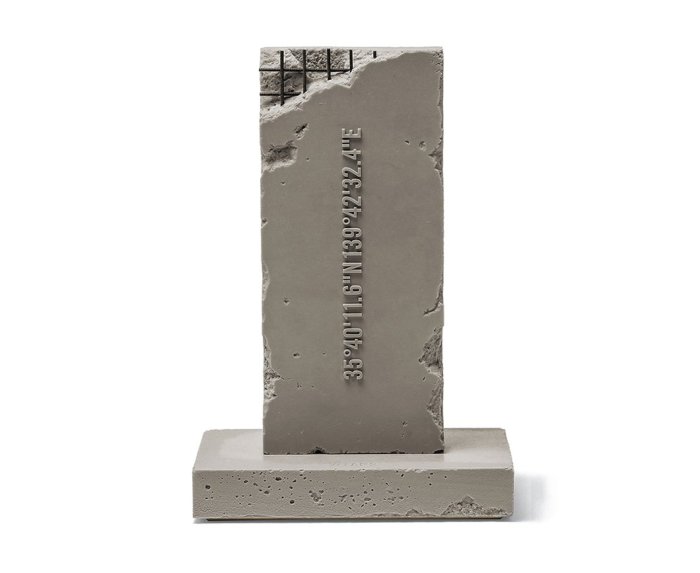 希望商店】WTAPS MONOLITH /INCENSE CHAMBER. RESIN 20SS 水泥墓碑線香