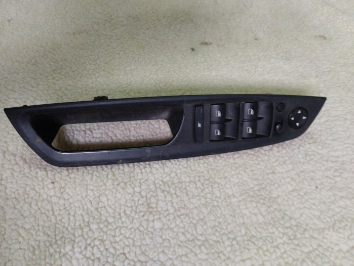 BMW E70 X5  E71 X6 原廠 後照鏡開關 電動窗開關