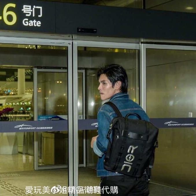 19FW DIOR 空山基 黑色後背包