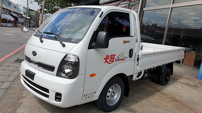 2015年卡旺柴油貨車整理如新正常保養有保固僅售28.8萬歡迎看車試車