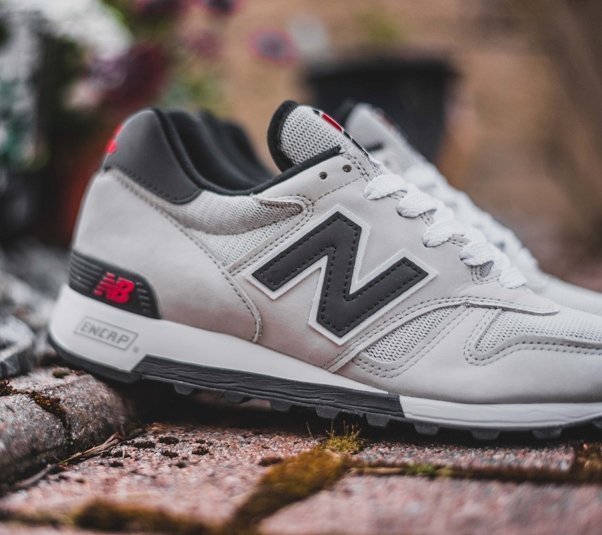 美品 USA製 New Balance M1300CRE ライトグレー×ブラック×レッド US9D 27cm 限定【Limited Edition】NB スニーカー 中古 New BalanceM1300CRE 26.5cm 口コミ・レビュー｜New Balance♡made