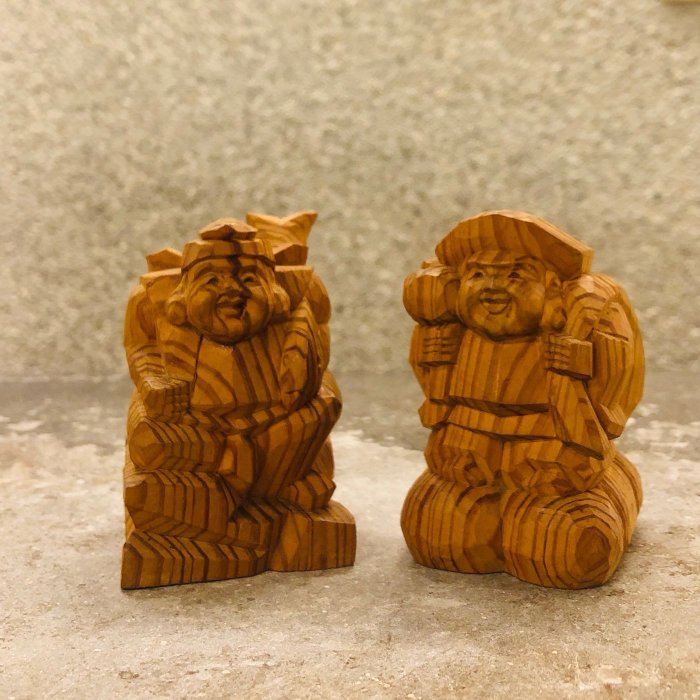 木彫工芸品★黄楊木細工彫刻　日本大黑天財神像　重彩色　仏像置物　高22cm 幅9cm 厚7.5cm　 乐清手工木雕精品大黑天财神黄杨木雕存钱罐日本出口工艺品