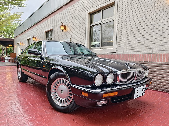 【七期市政】(已售出)永恆的優雅古典豹 Jaguar Sovereign 3.2