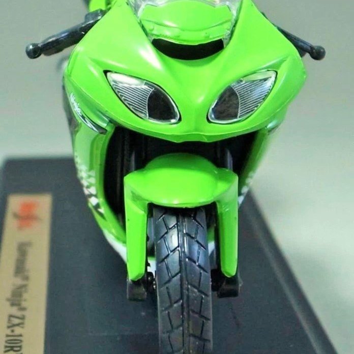 汽車模型 2f683e40-cf71-453a-9b72-