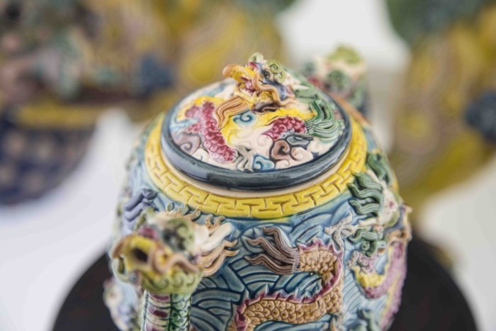龍形　置物　智盧　陶光　林智信　林俊亨作　交趾焼　陶磁器　台湾交趾 龍形 置物 智盧 陶光 林智信 林俊亨作 交趾焼 陶磁器 台湾交趾
