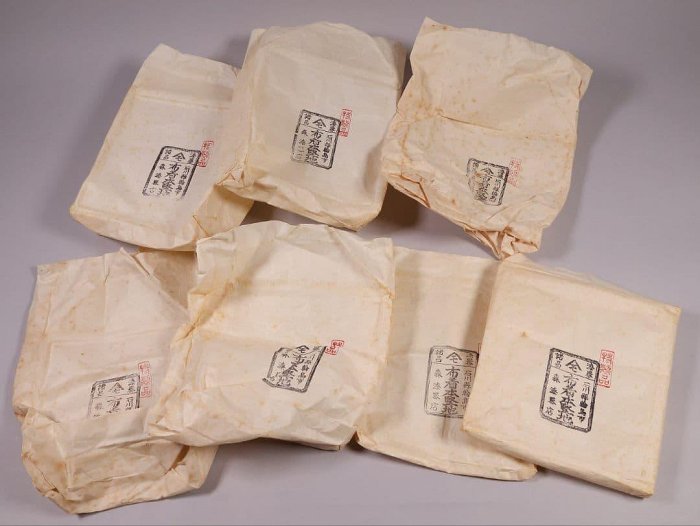 輪島塗 森漆器店 沈金 丸に蔦家紋 松竹梅 五段重箱 黒 朱 木製【MB57】 輪島塗重盒五段重沈金松竹梅家紋木製| Yahoo拍賣